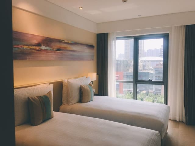 One Bedroom With Twin Beds