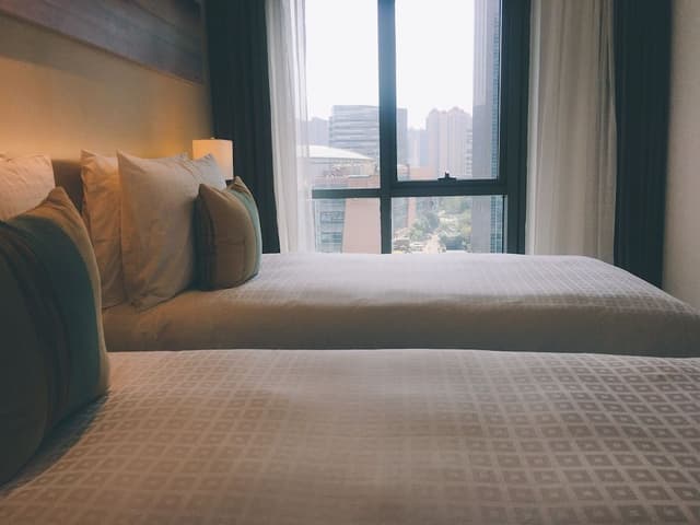 One Bedroom With Twin Beds