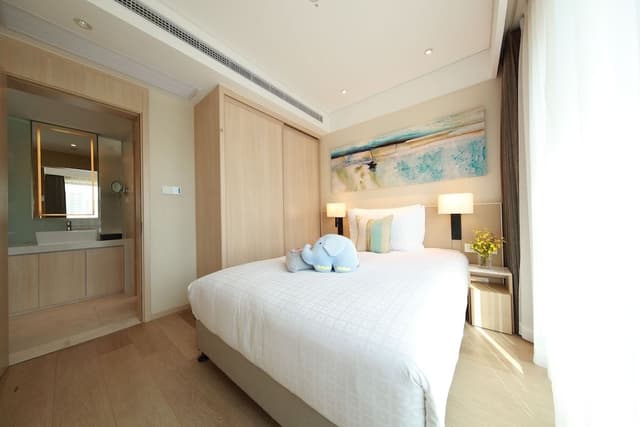 One Bedroom With King Bed