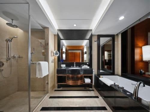 Twin Hilton Deluxe