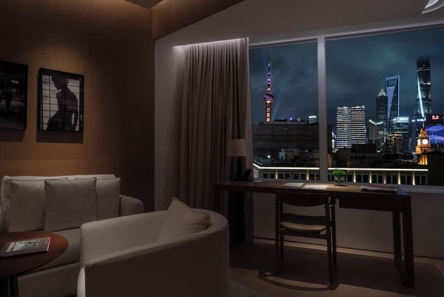 Pearl TV Tower View Room, 1 King