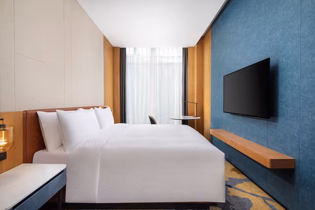 Junior Suite, 1 King Bed