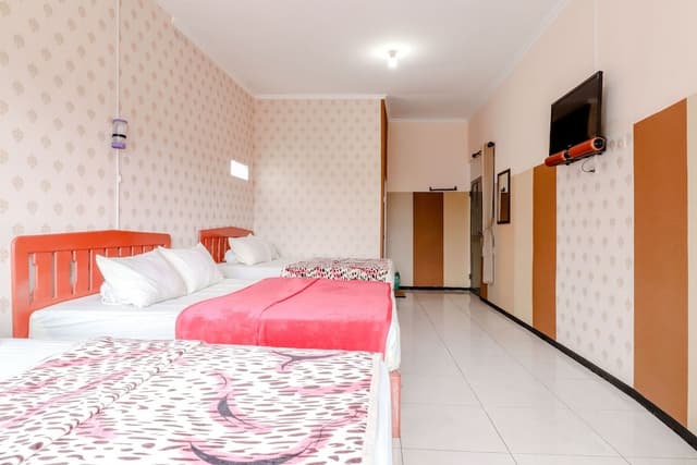 Family Quadruple Room