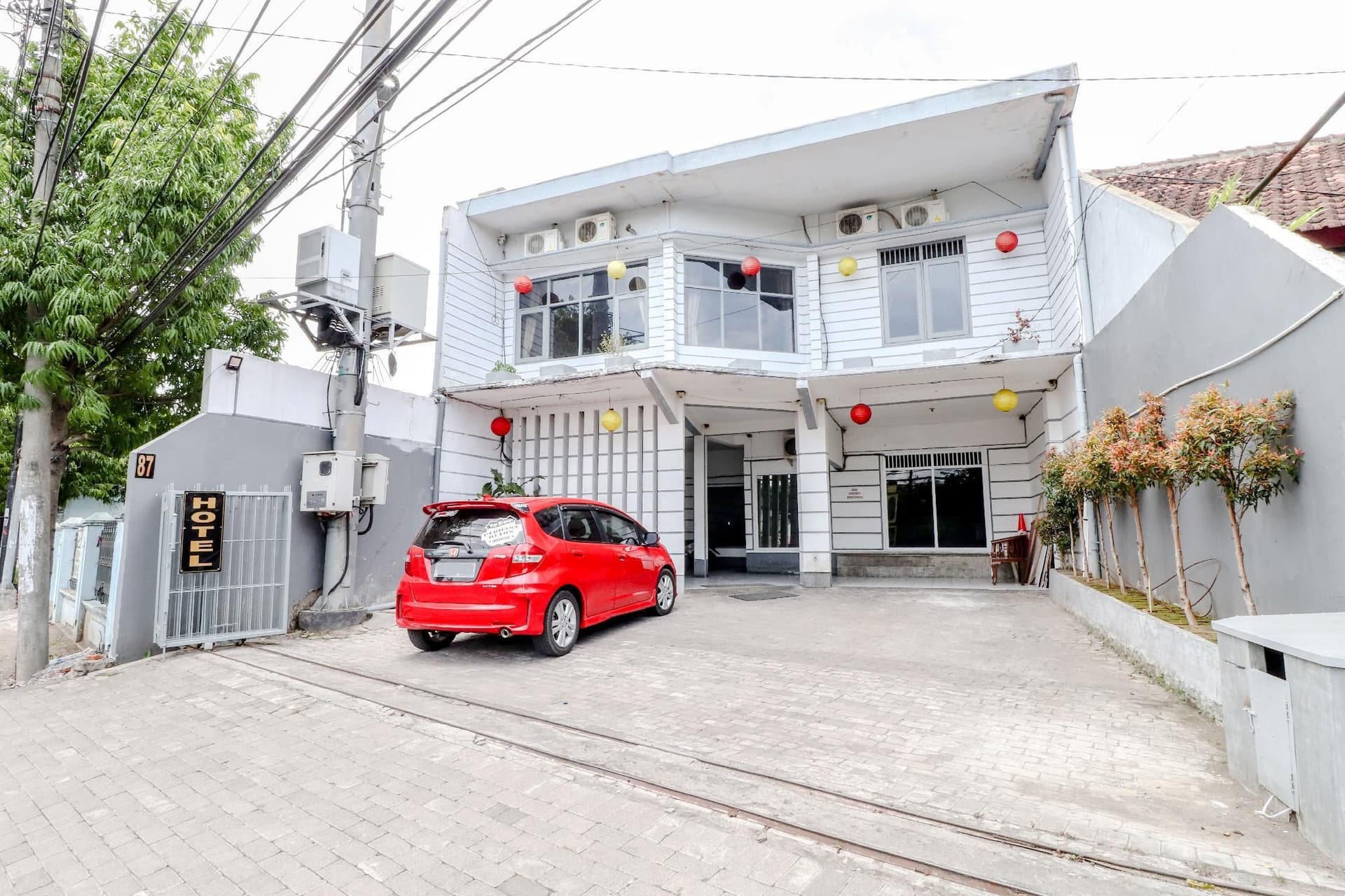 โรงแรมบินตัง
