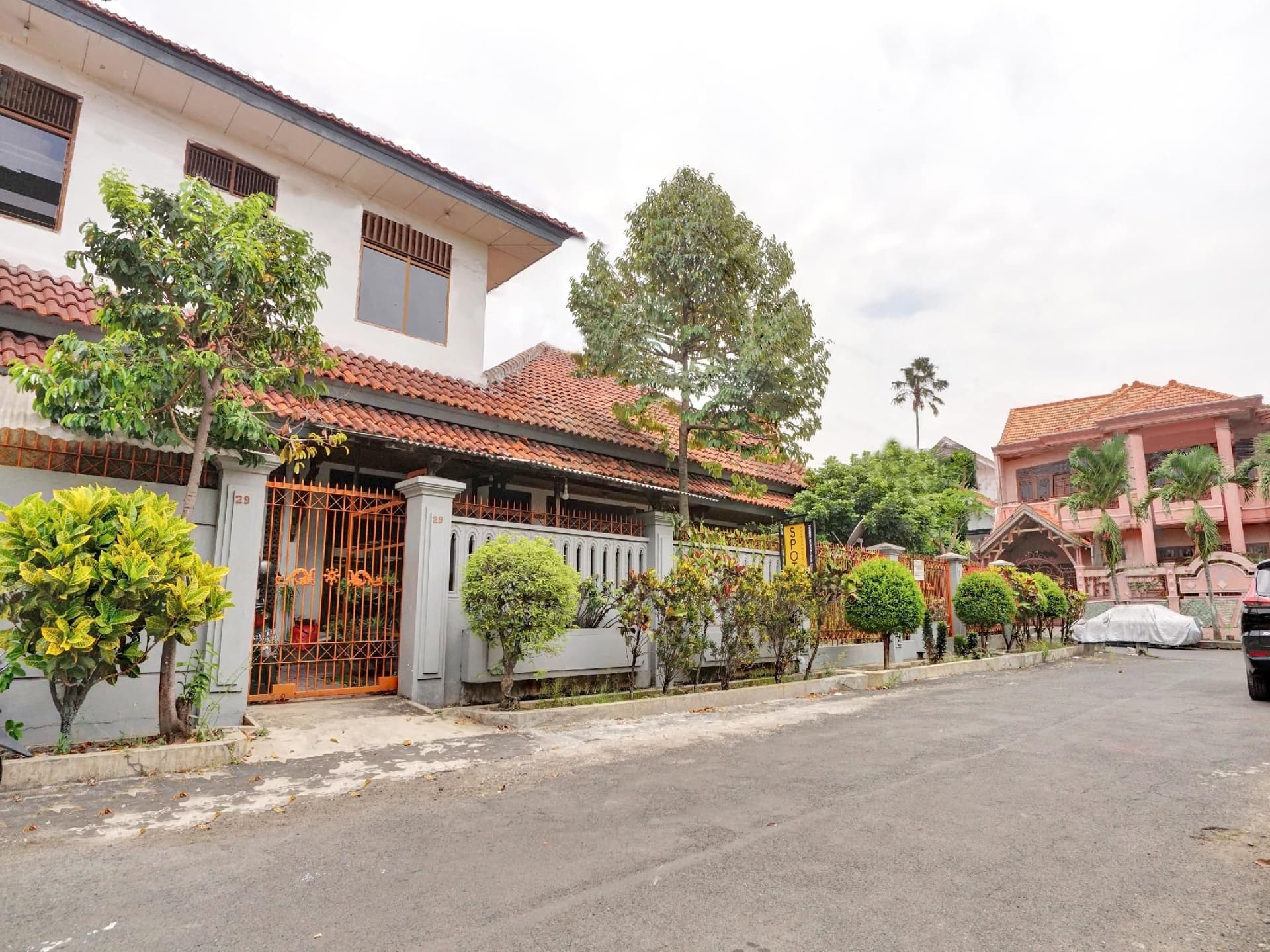 สปอต ออน 90539 ตามัน บุโรพุทโธ เกสต์เฮาส์ ชาเรียะฮ์