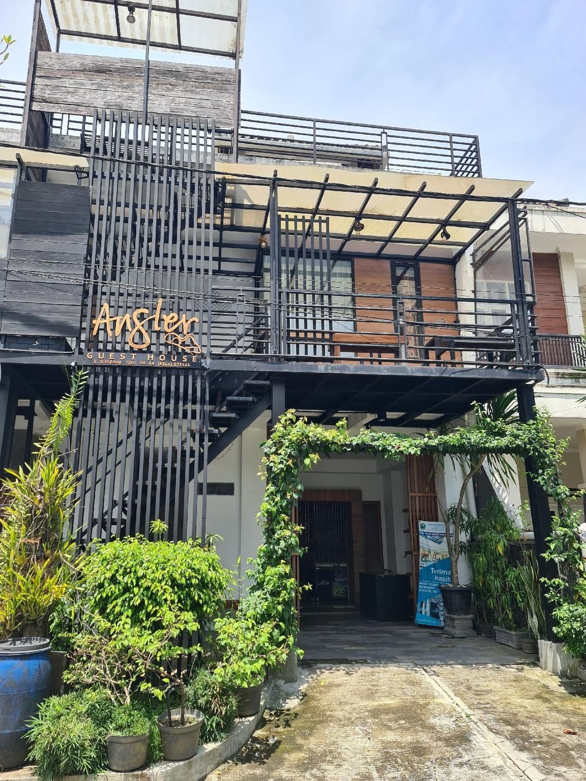 ANGLER GUEST HOUSE ANGLER GUEST HOUSE
