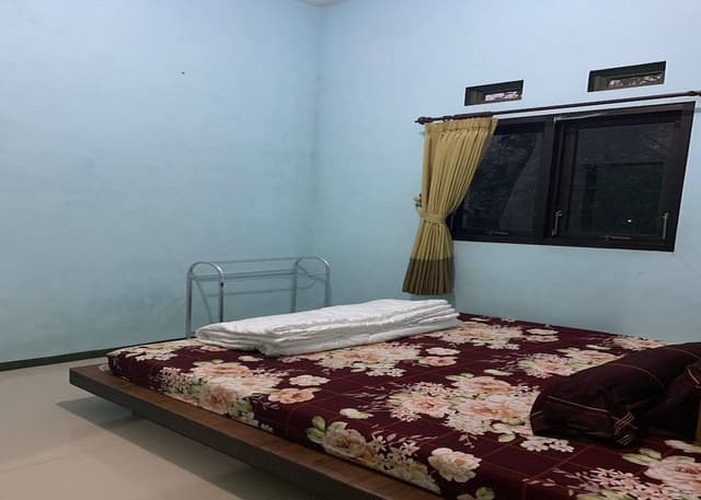 Room, 2 Bedrooms