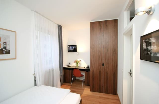 Comfort Single Room
