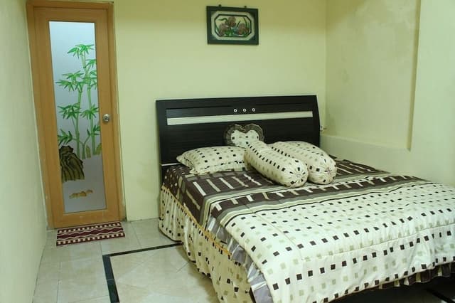 Deluxe Double Room, 1 Queen Bed, Private Bathroom