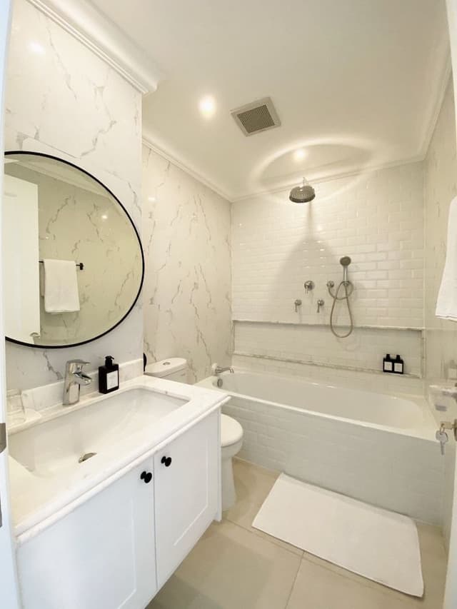 Comfort Room, Private Bathroom, City View