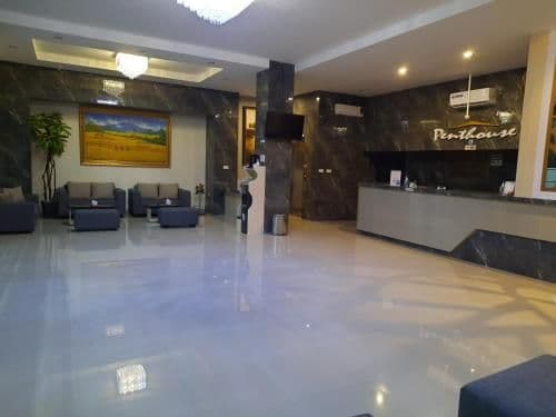 Penthouse hotel