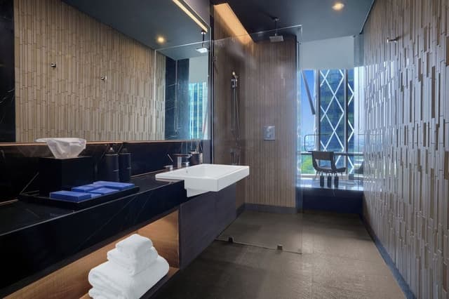 Deluxe Double Room, City View