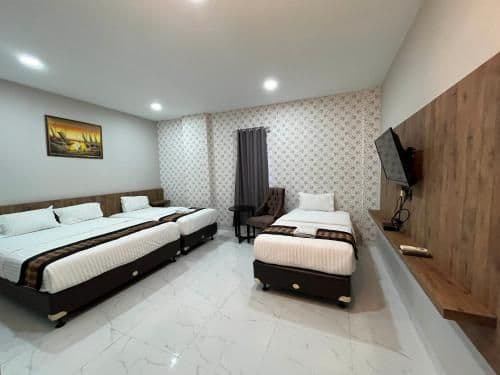 Quadraple Room