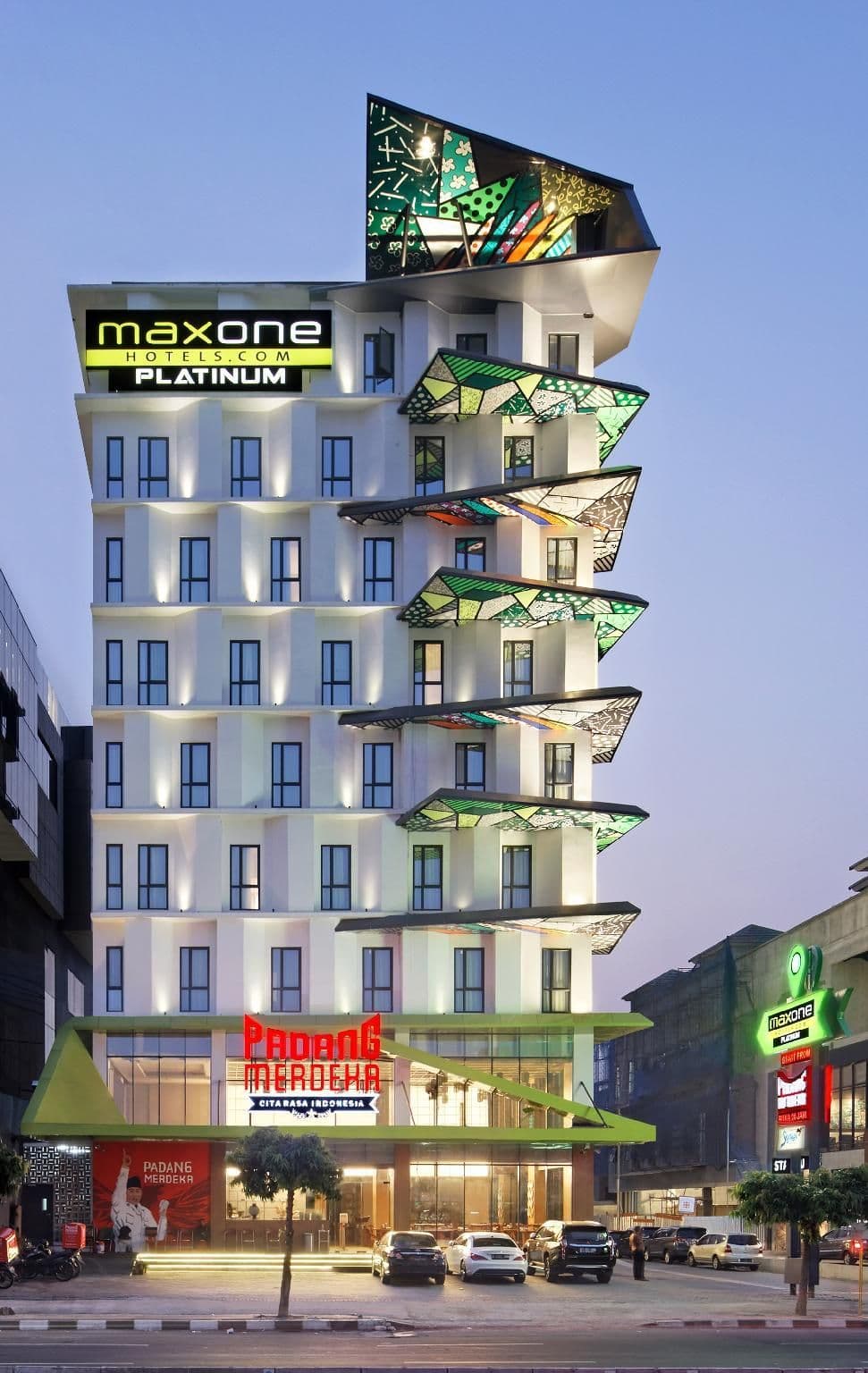 MaxOneHotels.com @ Platinum Hayam Wuruk Jakarta