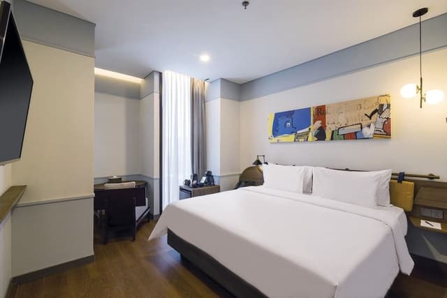 Deluxe Room, City View