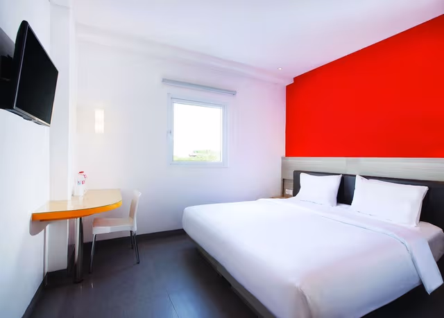 Smart Room Hollywood