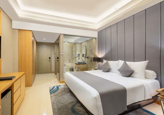 Deluxe King Bed Non Smoking
