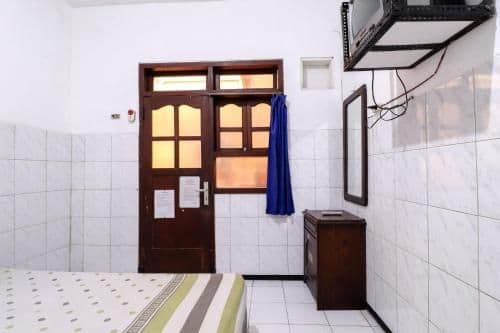 Economy Twin Room