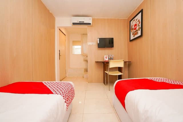 Standard Twin Room