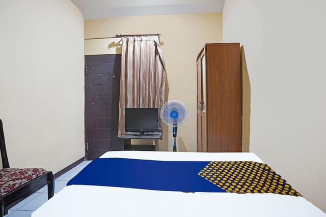 Economy Double Room