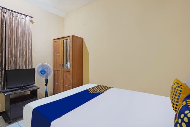 Economy Double Room