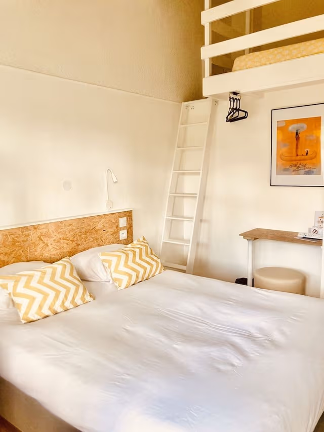 Double Room with 1 Double Bed