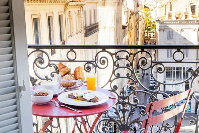 Deluxe Room, Balcony