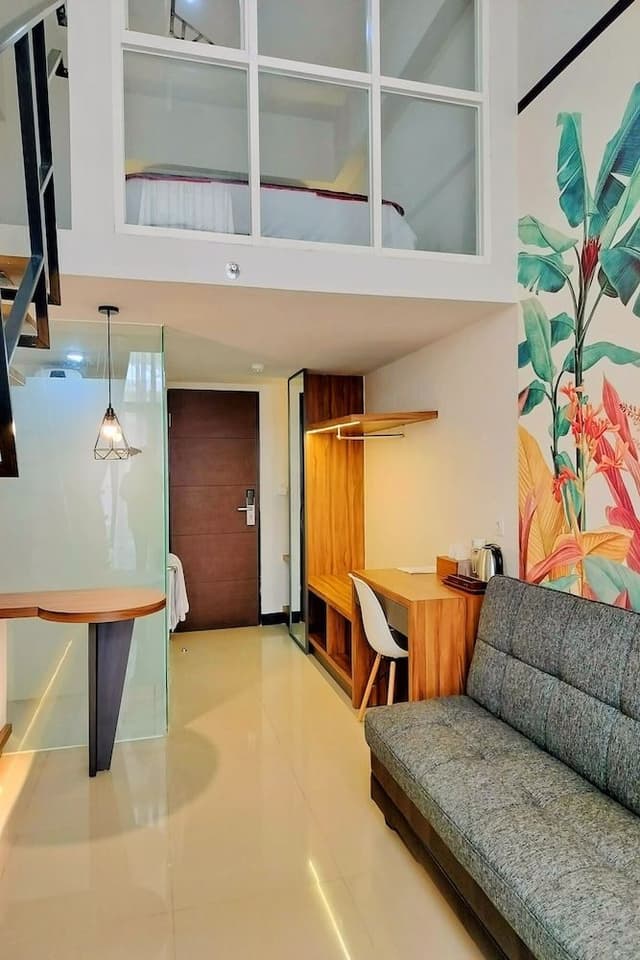 Deluxe Studio
