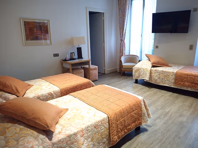 Triple Room