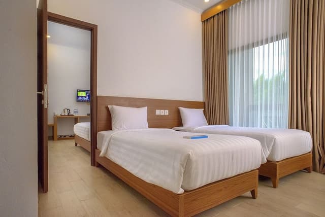 Deluxe Room, 2 Twin Beds, Balcony