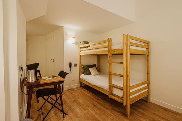 Triple Room (Troglodyte)