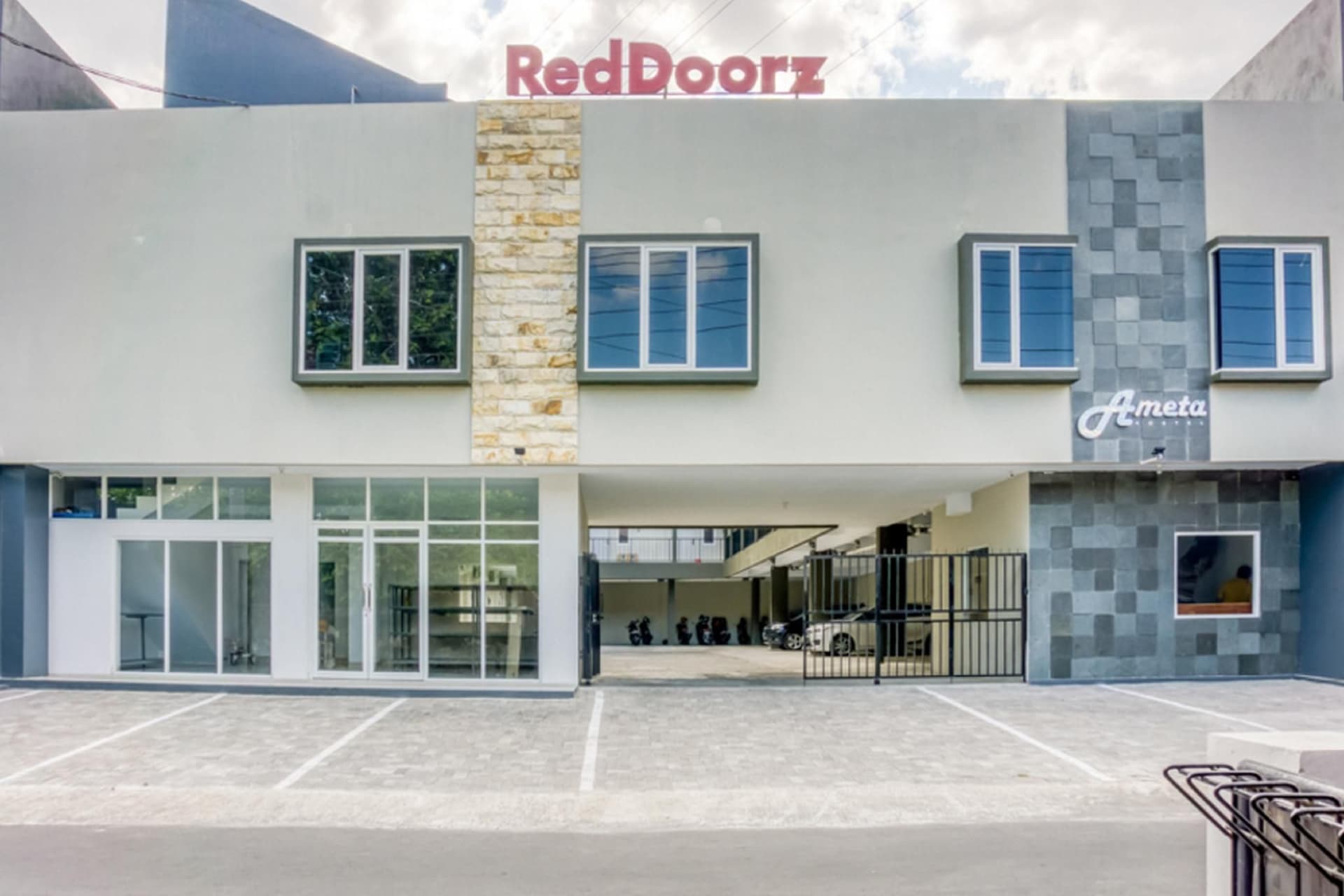 RedDoorz @ Plemburan Jakal 2 RedDoorz @ Plemburan Jakal 2