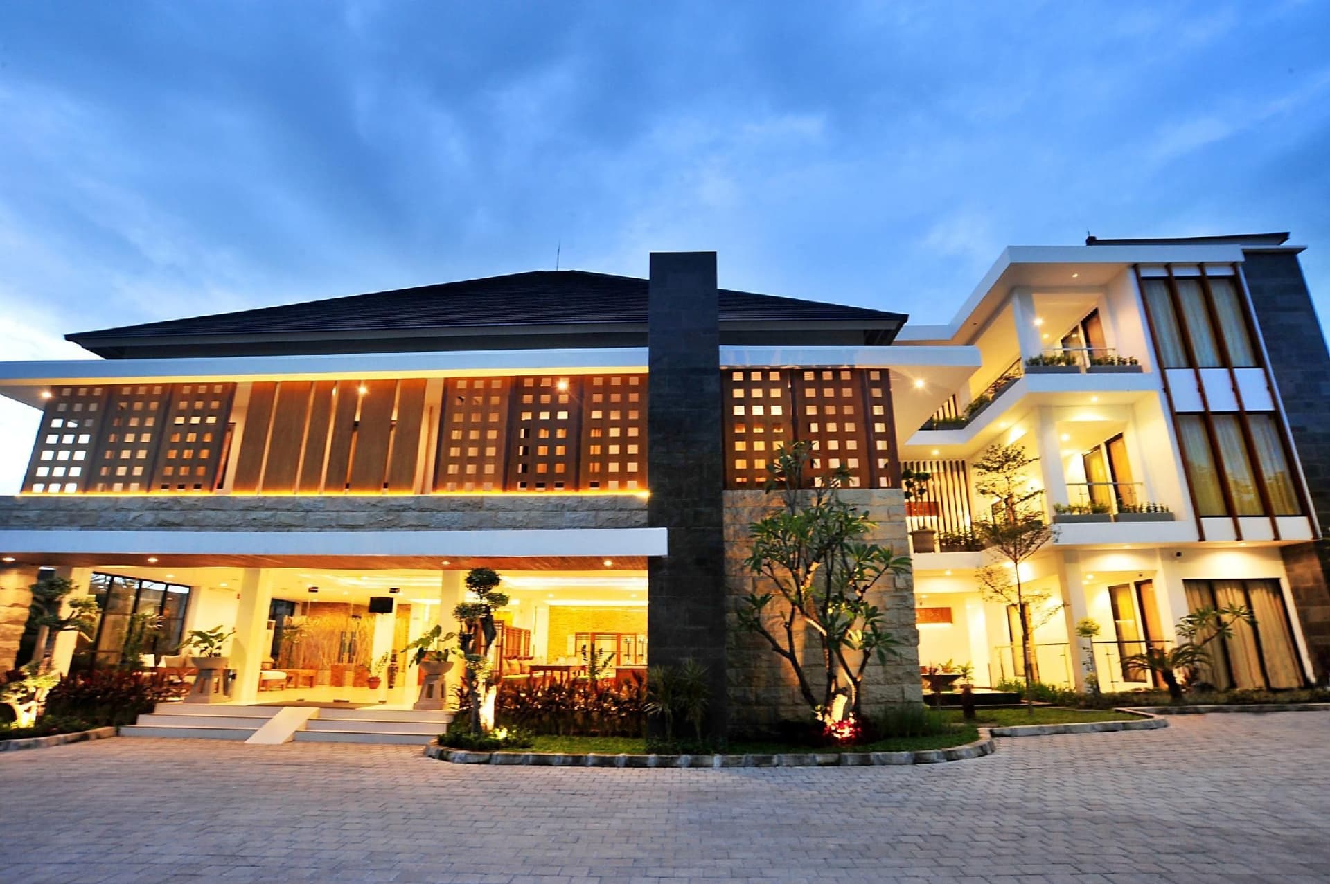 โรงแรมกัวตามัน