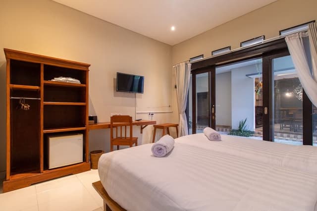 Deluxe Twin Room, 2 Twin Beds, Non Smoking, Private Bathroom