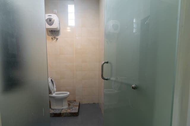 Deluxe Double Room, 1 King Bed, Non Smoking, Private Bathroom