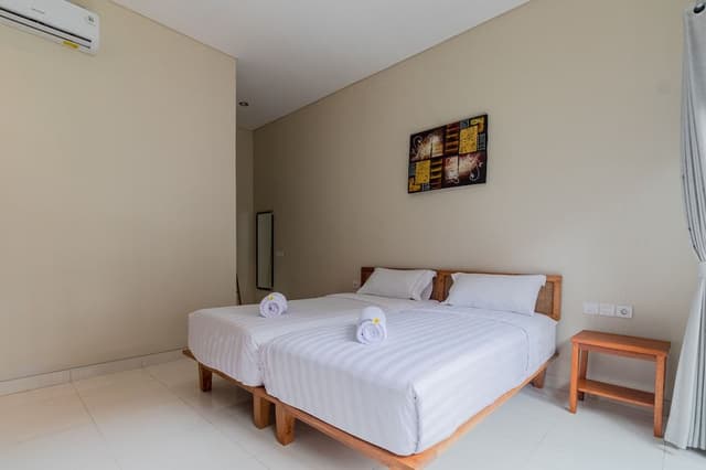 Deluxe Twin Room, 2 Twin Beds, Non Smoking, Private Bathroom