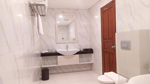 Deluxe Mountain View Suite