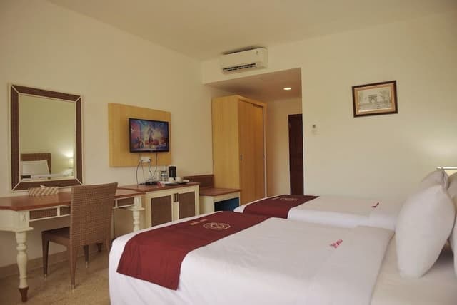 Deluxe Double or Twin Room