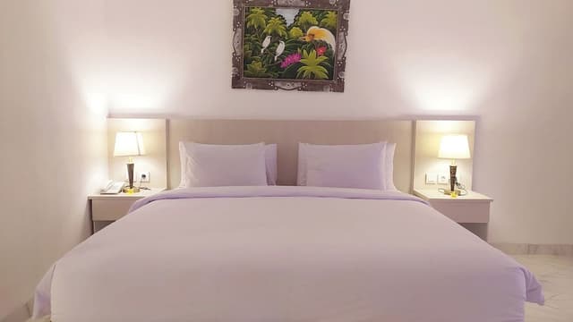 Suite with Mountain View