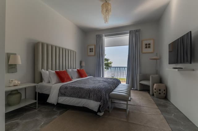 Luxury Studio, Beach View