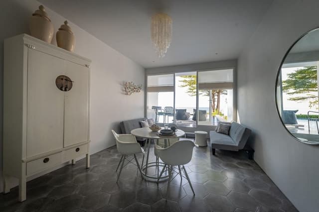 Luxury Studio, Beach View