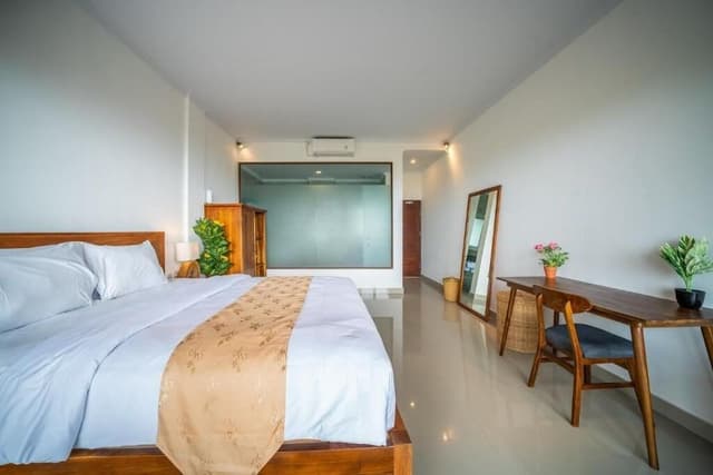 Deluxe Room, 1 Bedroom, Pool View