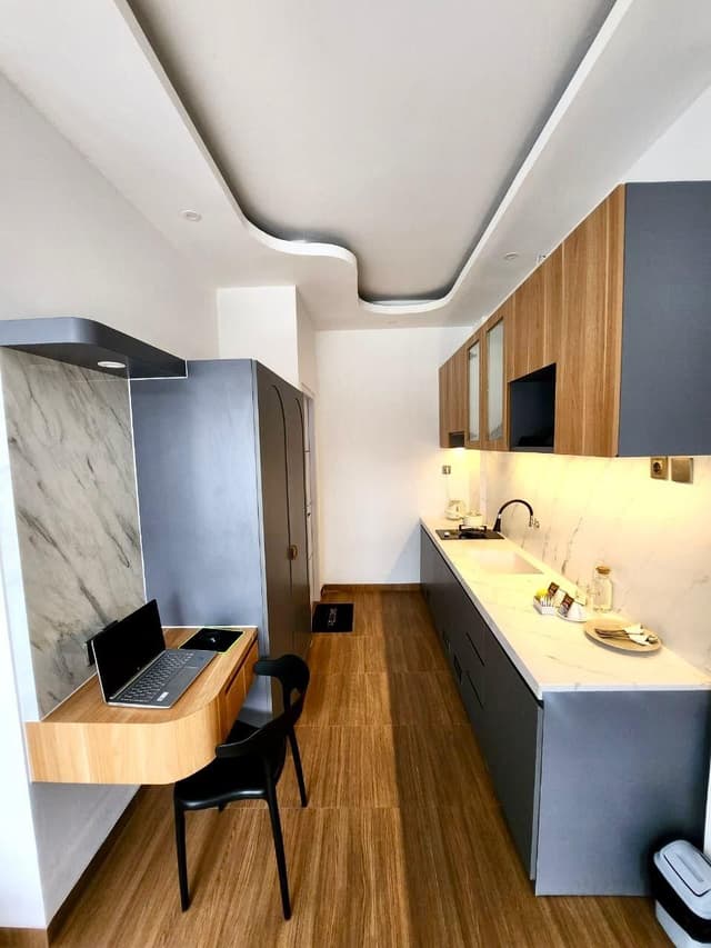 Junior Suite Pool Access