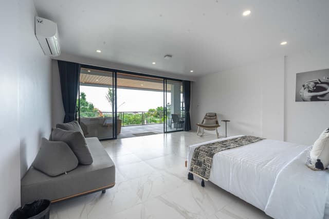 Imperial Sea View Suite