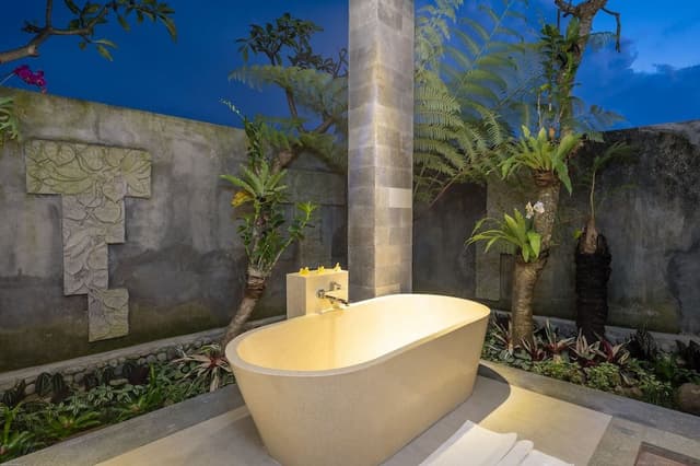 Romantic Suite, 1 Bedroom, Pool View