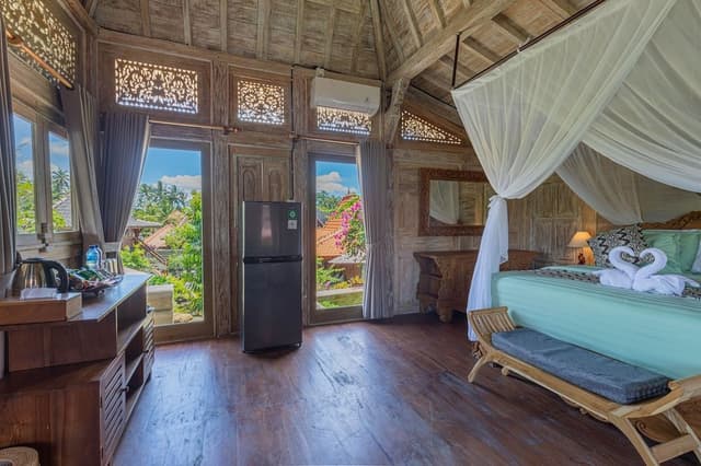 Deluxe Bungalow