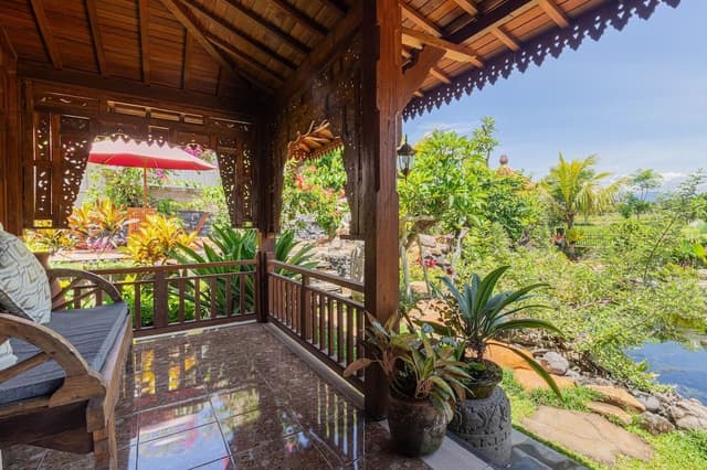 Deluxe Bungalow