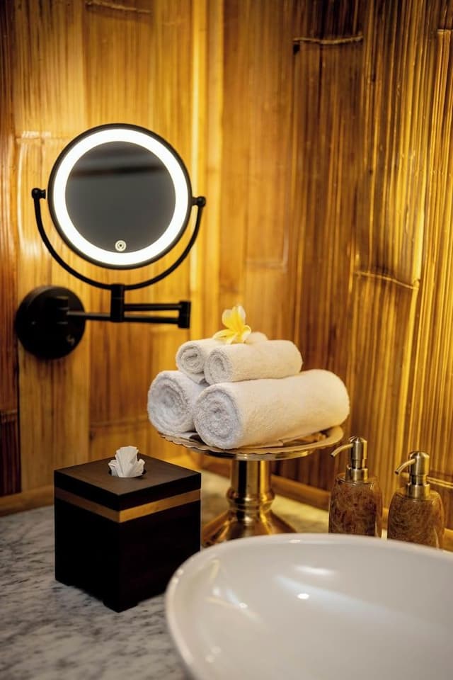 Suite with Pool Access