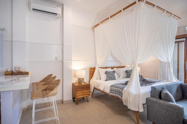 1 Bedroom Suite 1 King