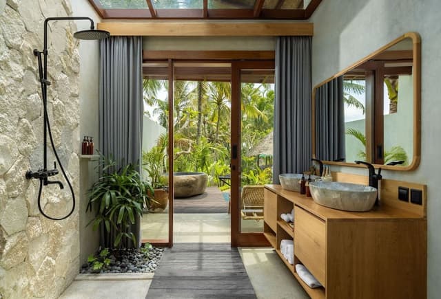 Pool Suite